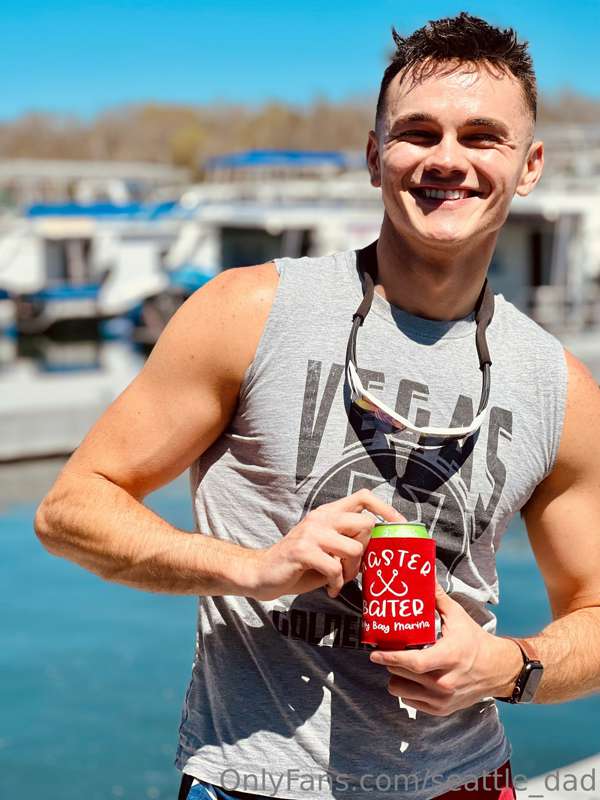 Spent a beautiful day on the lake with  @tatehoskins.   You’.. 5