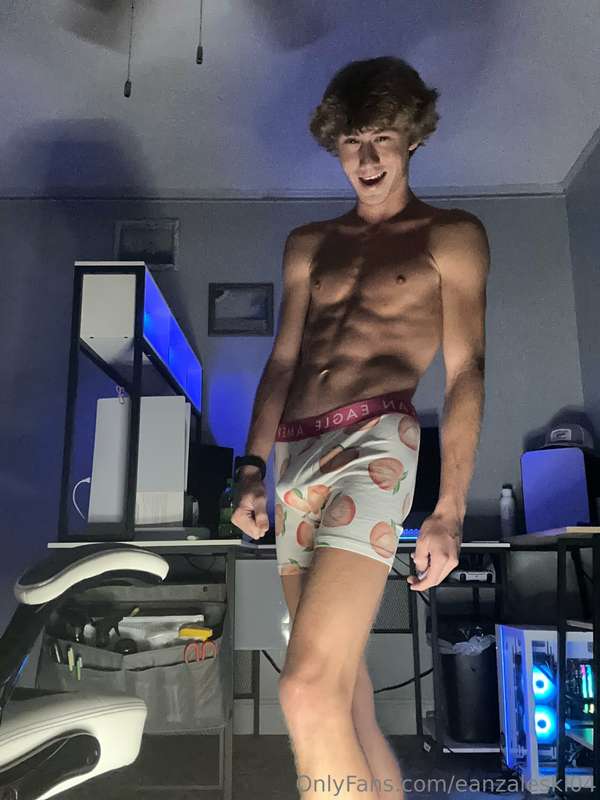 🍑🙈