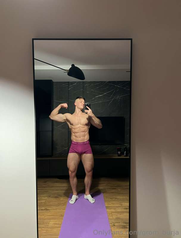 [ Workout at home be like ]
.
On my OF you can see videos of.. 4