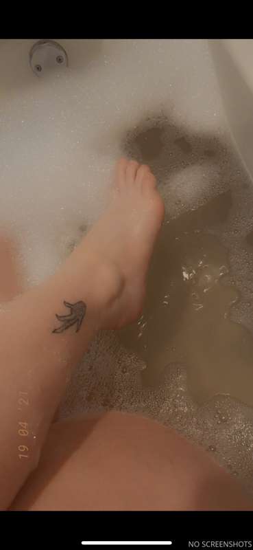 Here’s for my feet lovers 💕💞 3