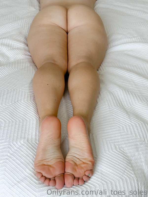 Here to help your week get off to a great start! 3