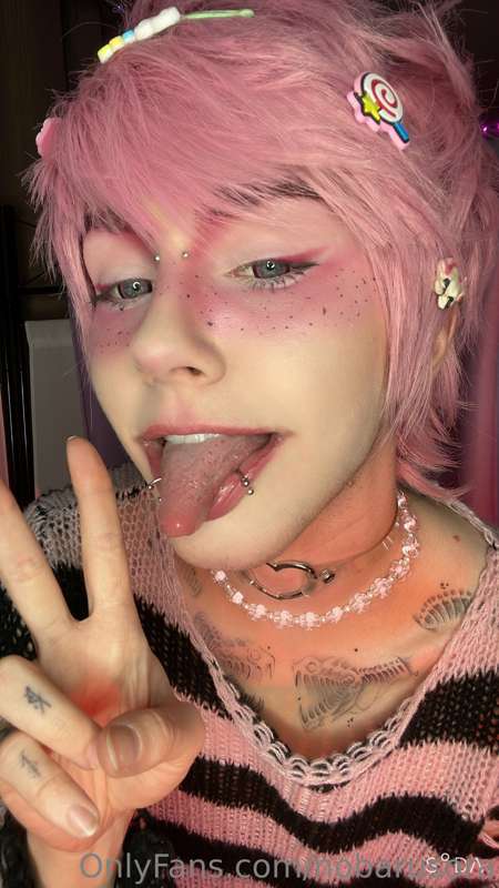 This tongue can give so much pleasure. 👅