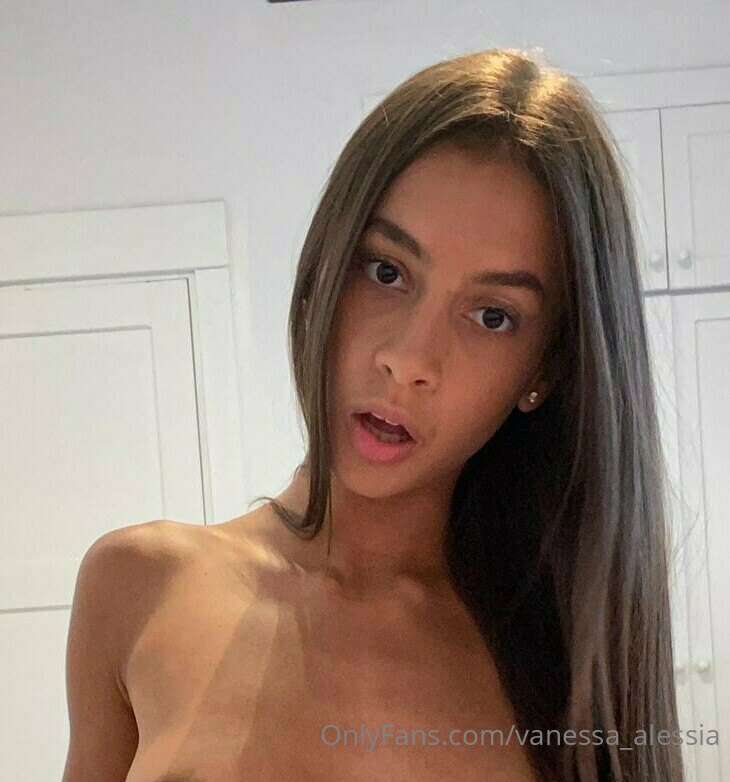 Alessia Camgirl