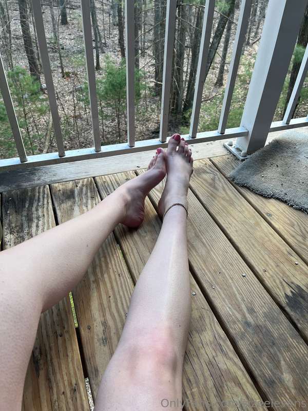 Pink sundress and pink toes💓 15