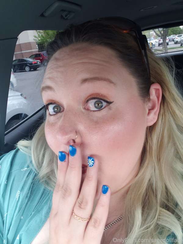 Got my nails done! Feeling extra cute!!! 3