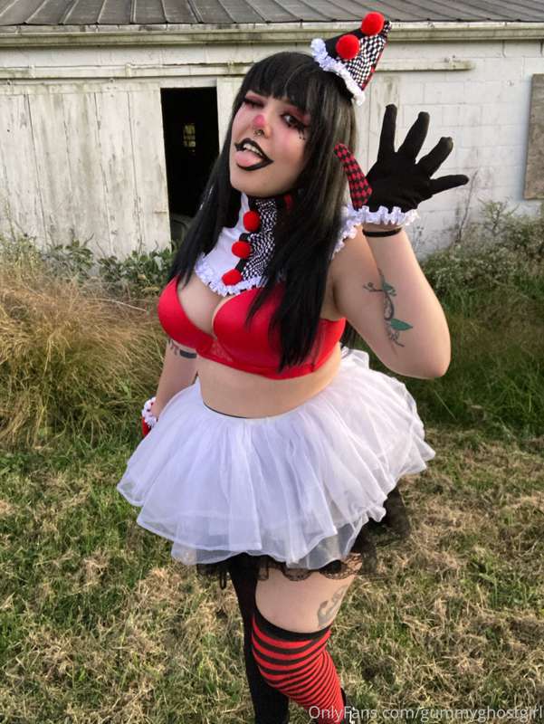 I hope you’re not afraid of clowns 🤡