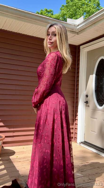 I luv the sleeves in this new thrift store find! They don’t .. 1