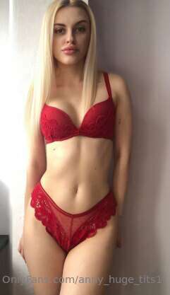 Hot @irishagonza is burning with desire🥵🥵🥵         
        ..