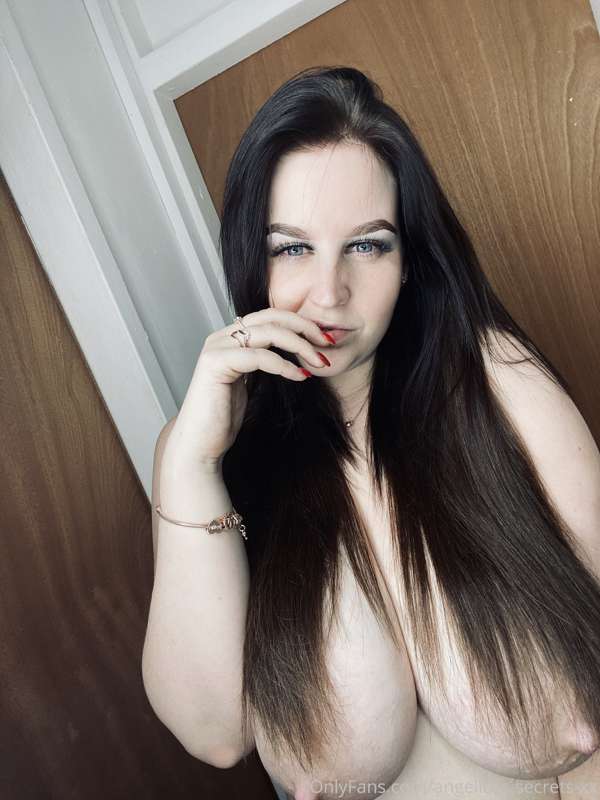 Amy-Yasmine - Onlyfans - 07 Jan, 2020