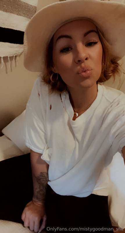 Mistygoodman_Sfw - Onlyfans - 02 May, 2024