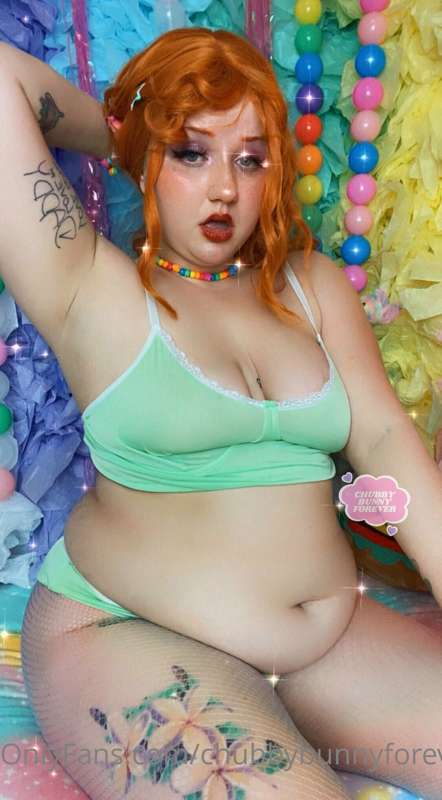 Just wait till I untuck my belly 😳😳 4