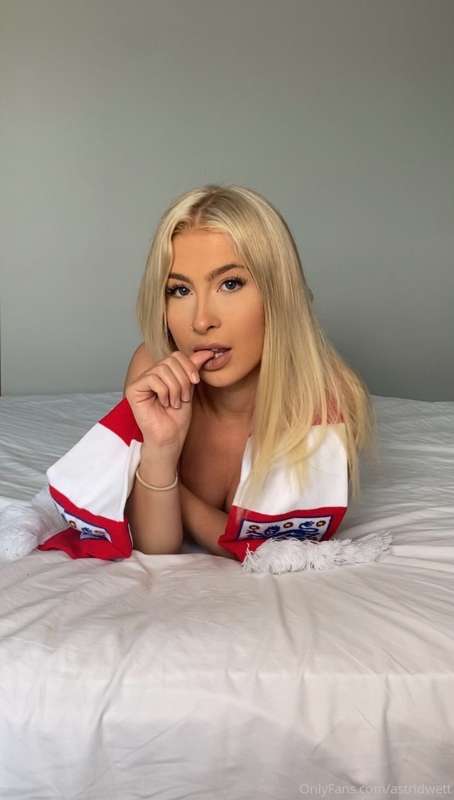 England lost last night but least you still have me to enjoy.. 2