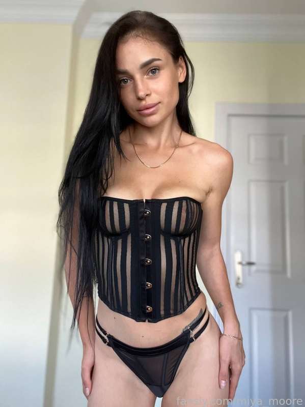 Miya_Moore - Fansly - 27 Jul, 2024