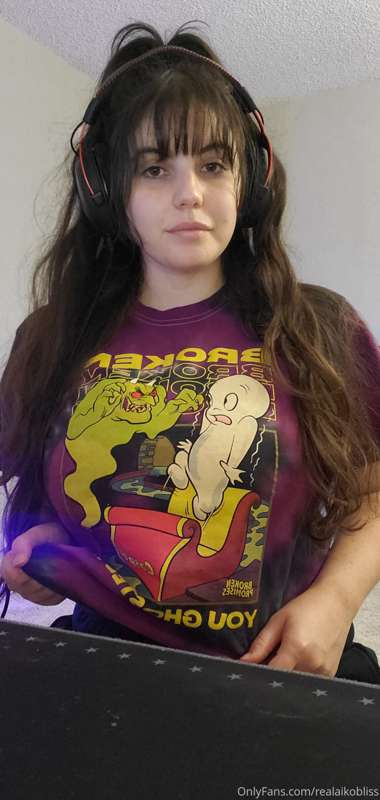 Can you tell I like this shirt? Washed and worn again right ..