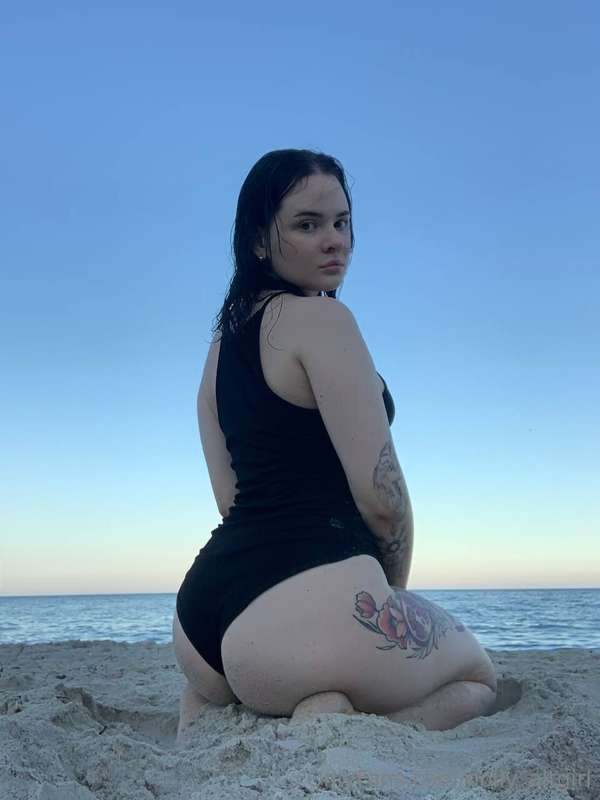 🍑𝒆𝒎𝒆𝒓𝒈𝒆𝒅 𝒇𝒓𝒐𝒎 𝒕𝒉𝒆 𝒔𝒆𝒂 𝒇𝒐𝒂𝒎 𝒕𝒐 𝒔𝒊𝒏𝒈 𝒕𝒐 𝒚𝒐𝒖
