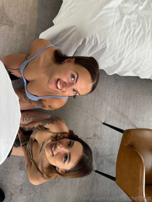 @littleeviejones and I on our knees ready for @theirishpov44.. 3