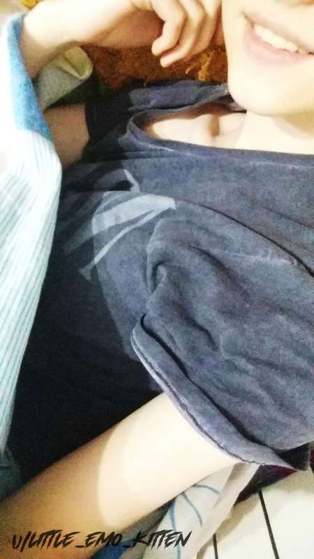 Little_Emo_Kitten - Fansly - 25 Aug, 2021 2
