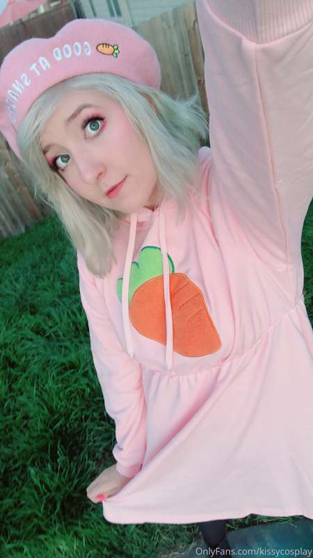 Imma snack expert, I think I need some bunny ears and a tail 3