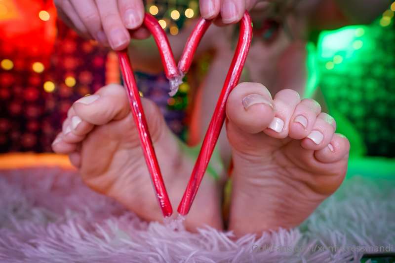 I want YOUR candy cane between my soles!