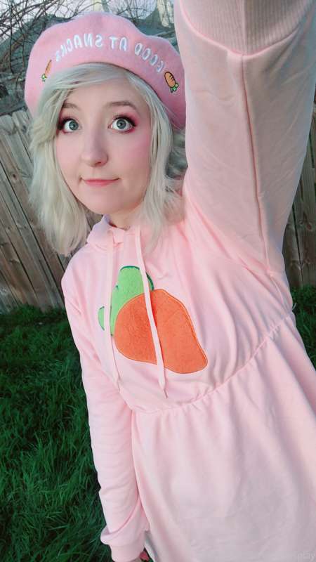 Imma snack expert, I think I need some bunny ears and a tail 1