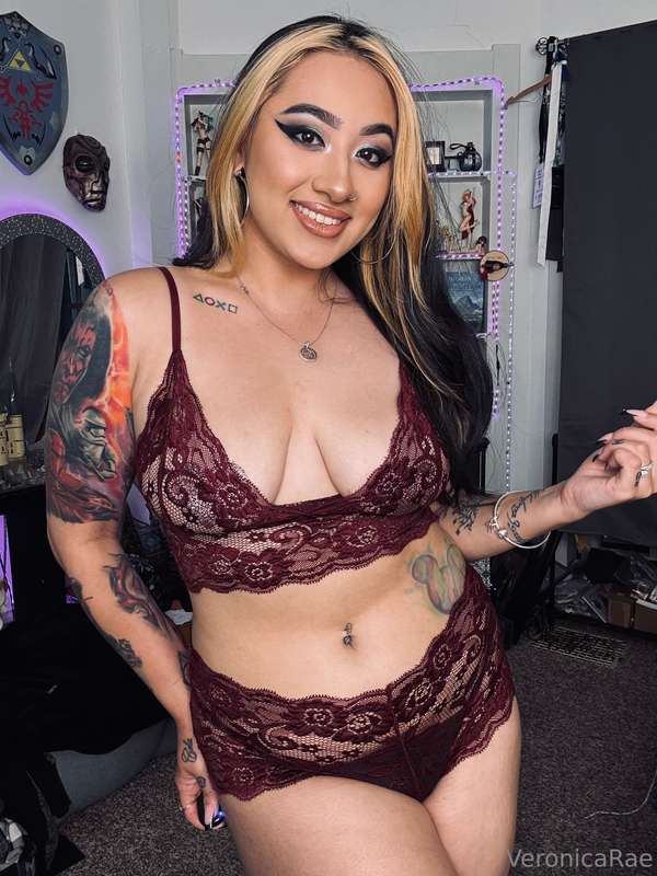 BURGUNDY MESH SET 🫶🏼🖤 pick your favorite photo and comment t.. 7