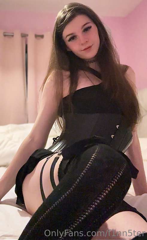🛏️You wake up in my bedroom… what do you do?😘

*Narrator voi.. 4