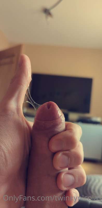 I kinda start to like these Precum pics...  Tell me if you l.. 2