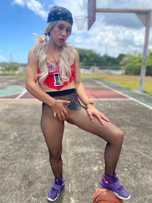 ¿Quieres ser mi equipo o en contra? 🔞🥵🏀⛹🏻‍♀️❤️💦🥵 17
