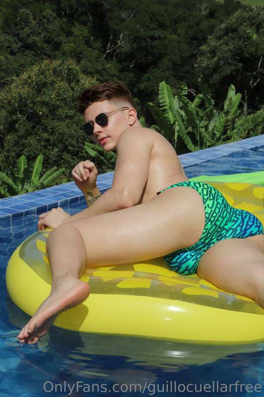 Do you like this position?
¿Les gusta esta pose?