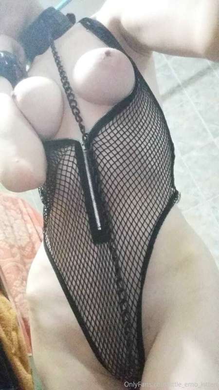 Little_Emo_Kitten - Fansly - 27 Aug, 2021 3