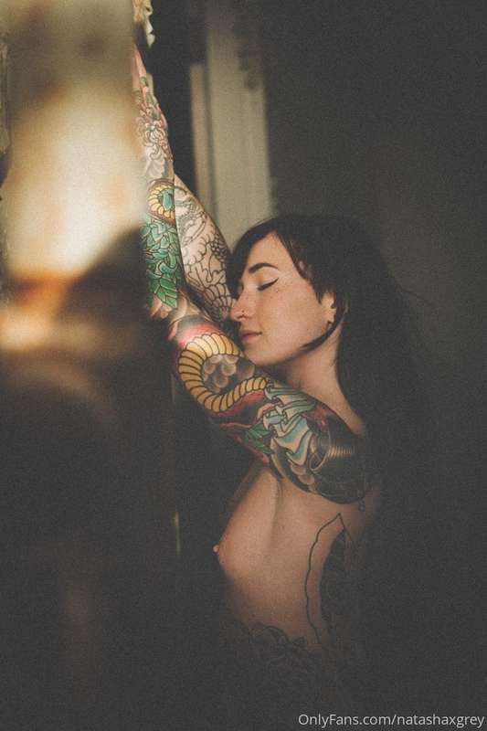 I always wake up with bedhead!  Gooood morning :)  Making a .. 2