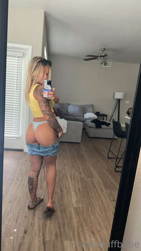 Dresses to undressed ? Walking around so fucking horny 😩😩 my.. 1