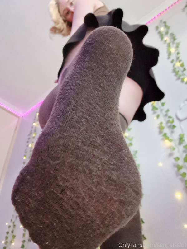 More photos of me stepping on you because I enjoy it hehe 😈