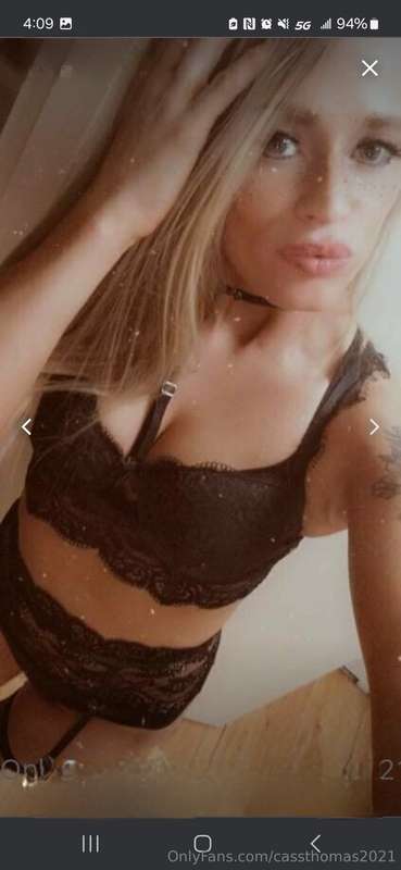 Wishing I had someone to play with 😏🤭🤤 2