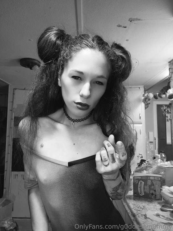 Well fuck.. I look hot 🔥 🥵 😍 3