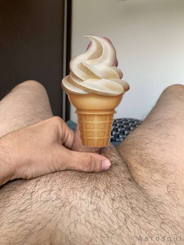 Cum with me for an icecream on @aerosoulvip  Only there you ..