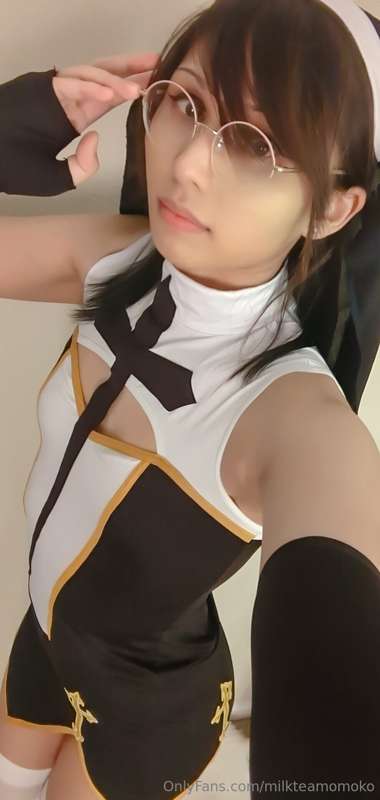 Lots of butt but also a lot of cute selfies

October 2023 Nu.. 12