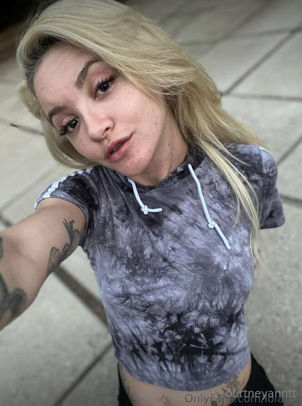 @lolafae, the petite pixie who'll make your wildest dreams c.. 1
