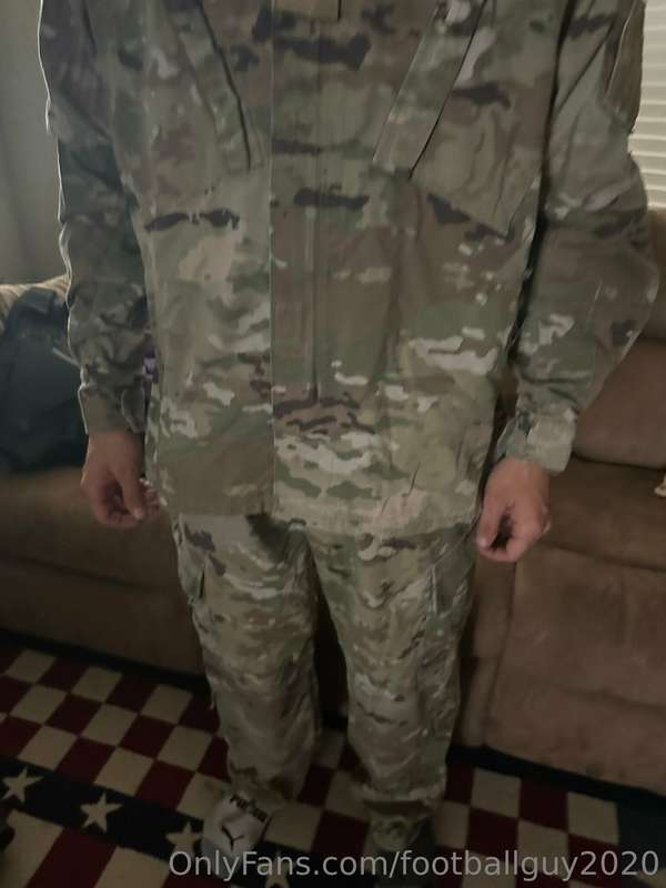 Several people have asked about full uniforms - here is an e.. 21