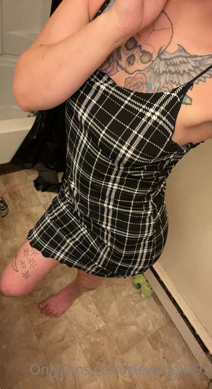 Fresh out the shower, ready for bed!  Posted some new conten..