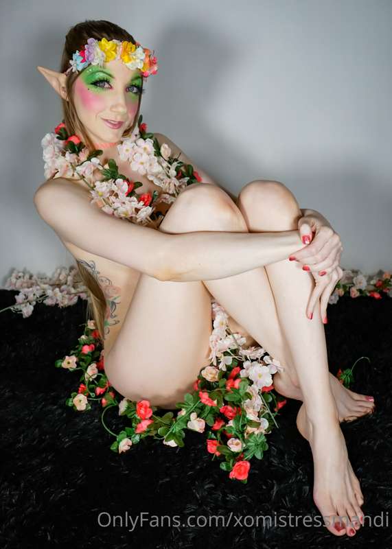 Your beautiful elven flower princess! 🌷💕 2