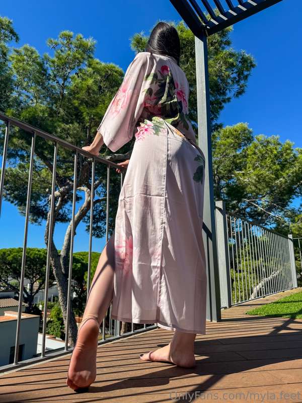 Perfect place to admire your goddess💕 6