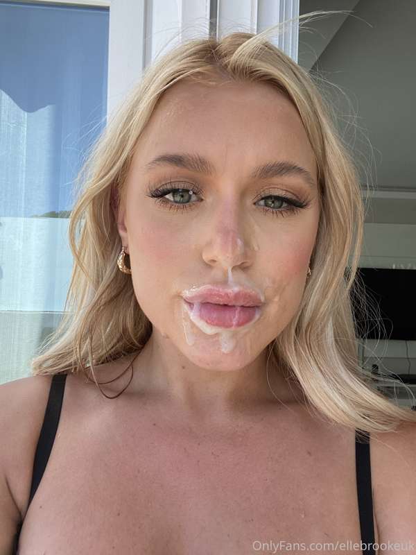 Told you I get horny in the sun… 😈 8