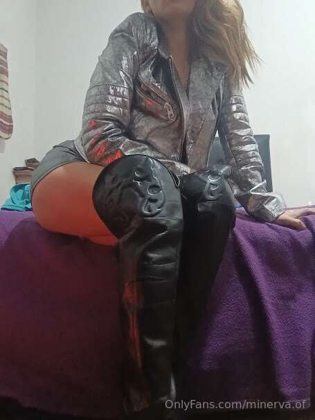 está bien este outfit para la noche? 😏Is this outfit okay fo..