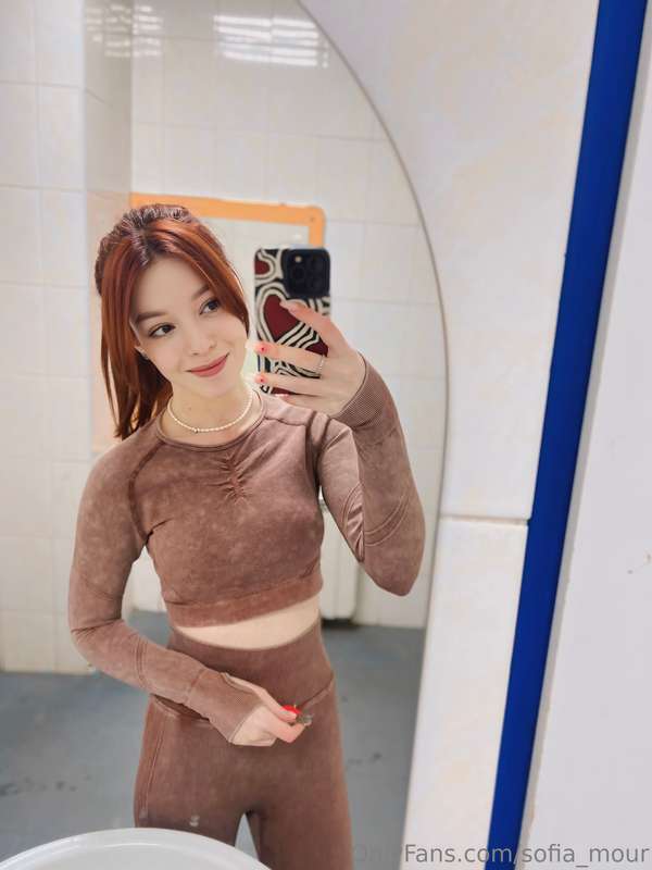 Sweat dripping, body glowing—want to see what my gym session..