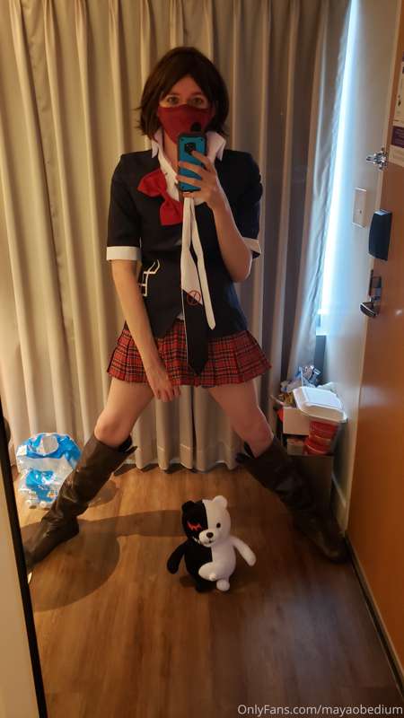 Puhuhu, I don't have the proper wig yet, so I'm going with t..
