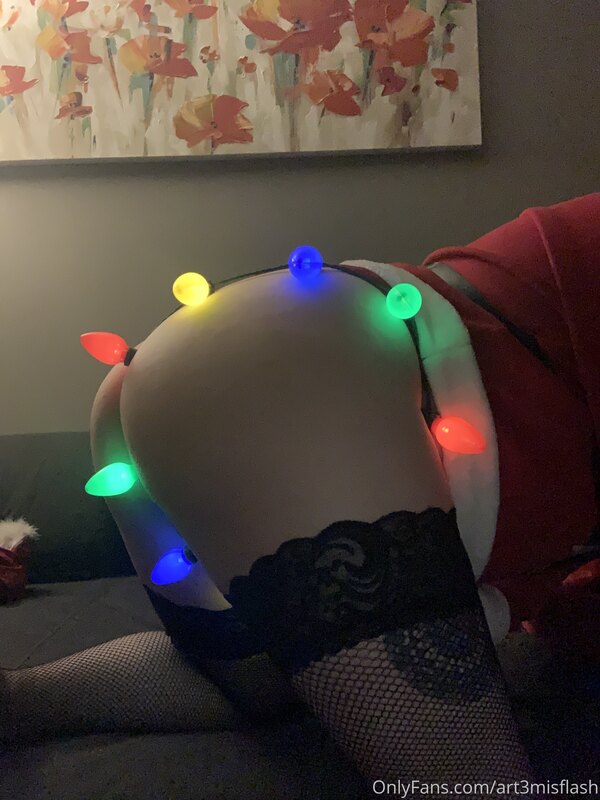 I rented out an AirBnB to spend Christmas at and I couldn't ..