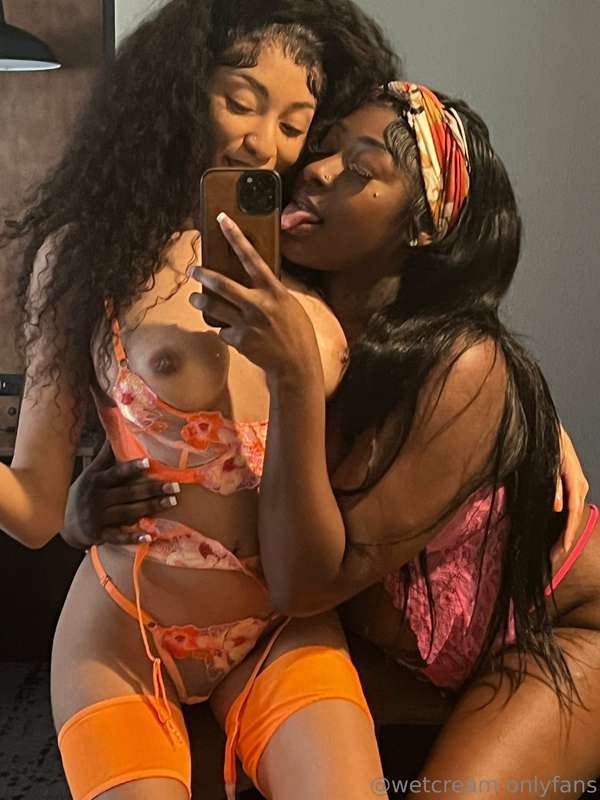 baddieeee leave comments ab this collab 🥰 23