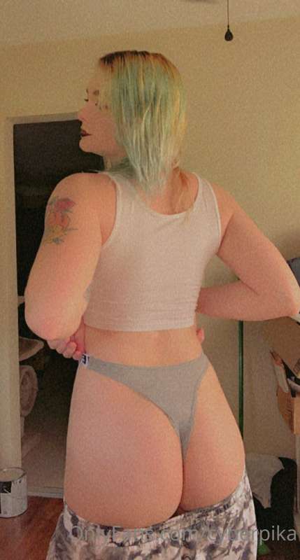 Onlyfans outfit including a nude TikTok video 👀❤️ 3