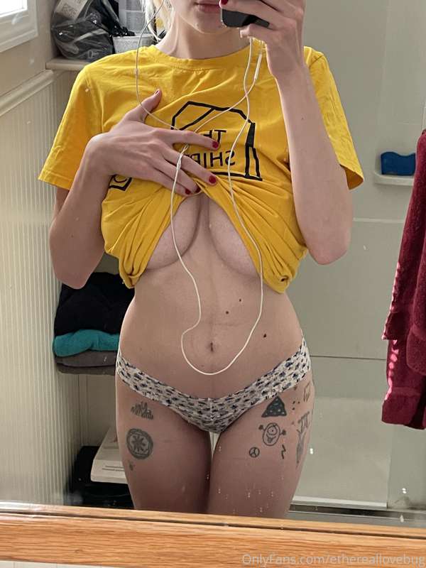 Is yellow my color? 💛💛 2